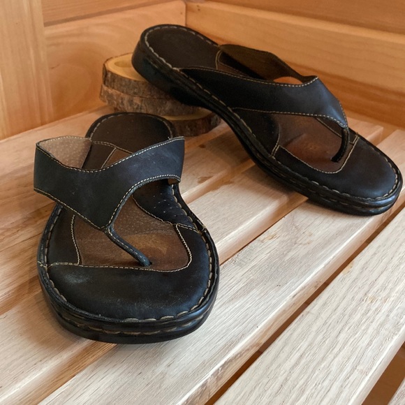 Born Shoes - Born Black Sandals